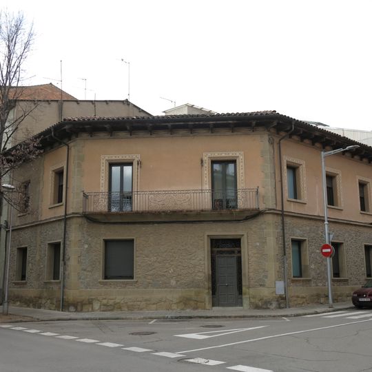 House in carrer Santiago Rusiñol, 24