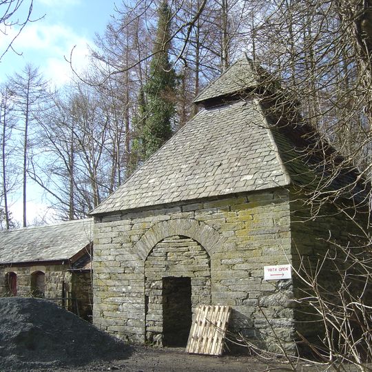 Dovecote at Ynysmaengwyn