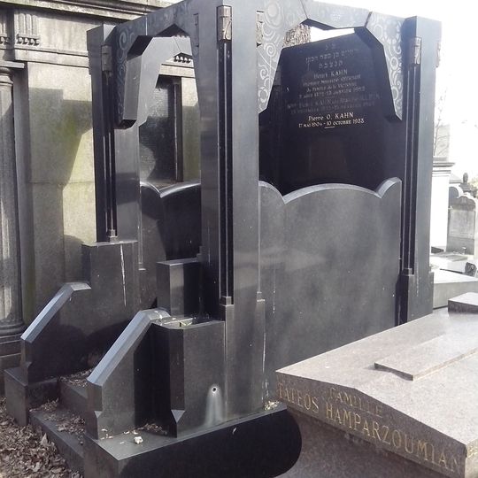 Grave of Kahn