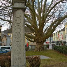 Pranger auf dem Marktplatz von Mauthausen