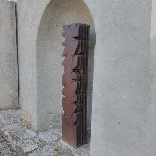 Moderní kaplička v ulici Horská