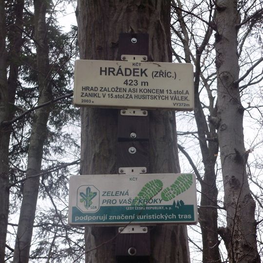 Turistický ukazatel Hrádek - zříc.