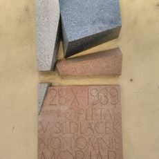 Pamětní deska Jana Opletala a Václava Sedláčka v Praze