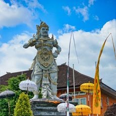 Statue