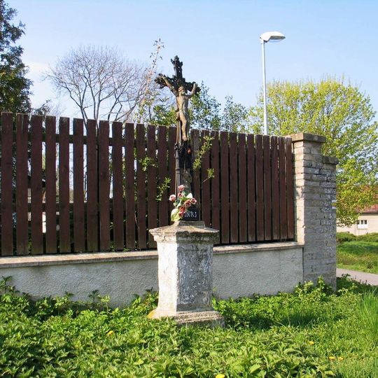 Pamětní kříž v Unhošti, ul. Luční