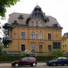 Lene-Glatzer-Straße 5