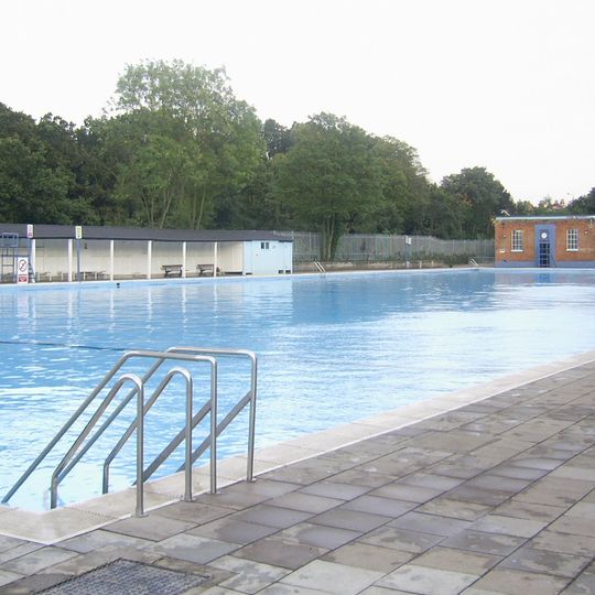 Tooting Bec Lido