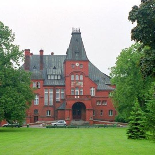 Zespół pałacowy w Kobylnikach