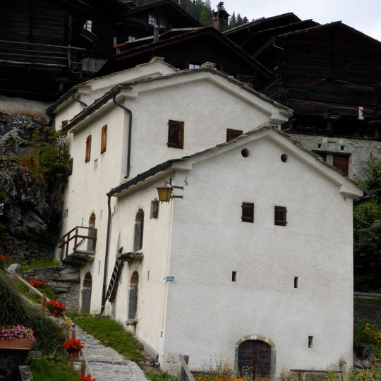 Les 3 Caves blanches