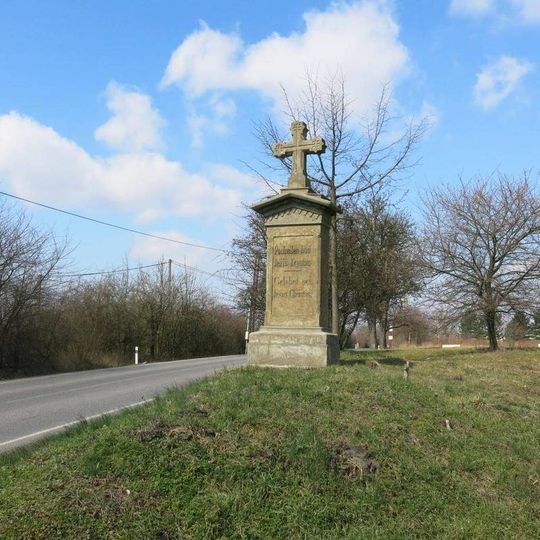 Kříž na rozcestí v Litoměřické ulici v Liběchově