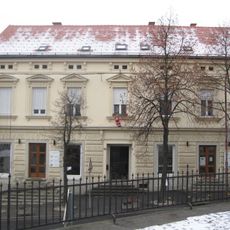 Hiša Trg osvoboditve 9