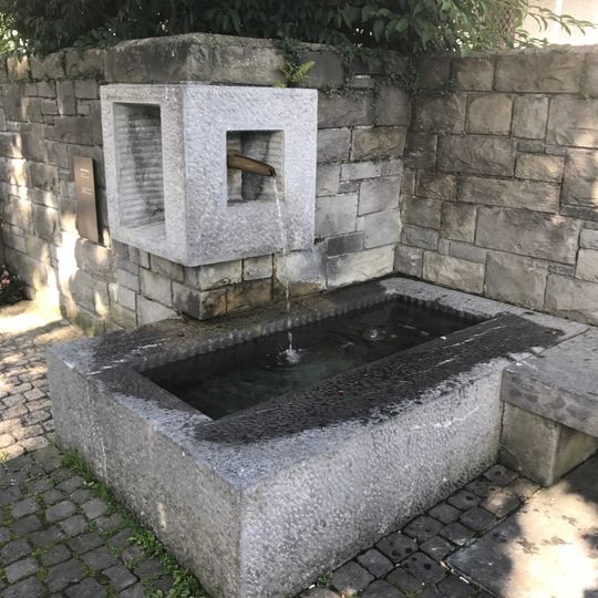 Zick-Zack-Brunnen