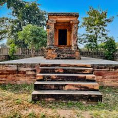 Mahua mandapika temple