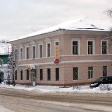 Жилой дом Кужлевой с городским клубом, впоследствии — Земская управа (Новая Ладога)