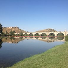 Puente de piedra, Medellín