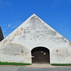 Ortsbefestigung mit Scheune