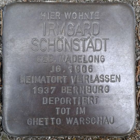 Stolperstein en memoria de Irmgard Schönstädt