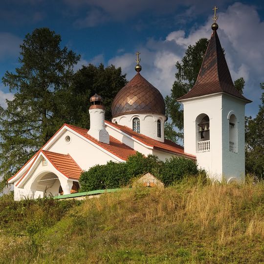 Holy Trinity Church in Bekhovo, Tula Oblast