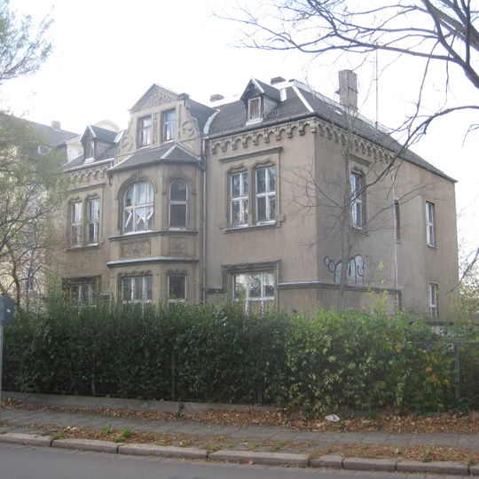 Mietvilla mit Garten Gellertstraße 7
