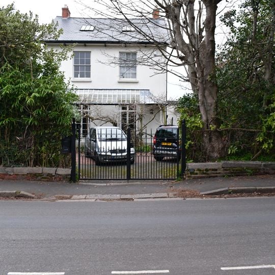 30, St Leonard's Road