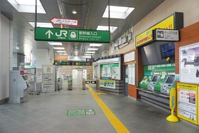 Interior 0