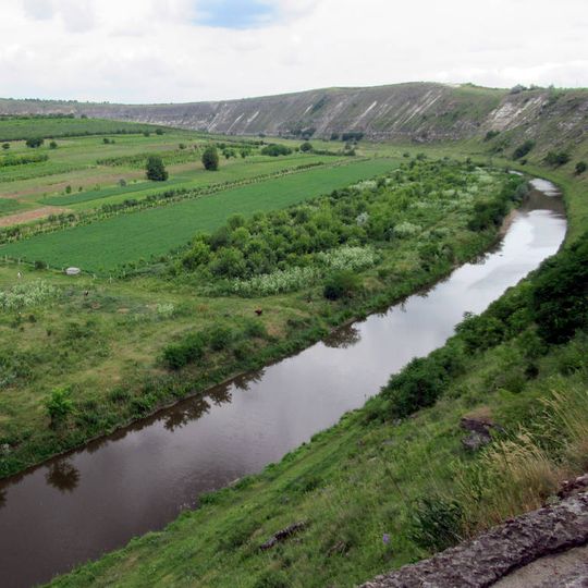 Răut