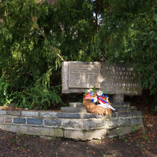 Pomník padlých na Proseku