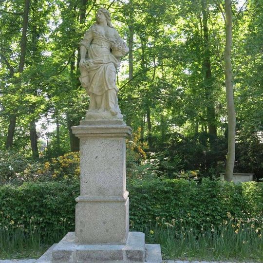 Socha alegorie Jara v Mercandinových sadech v Klatovech