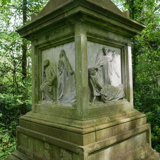 Monument To Oppenheim And Schroeter, Nunhead Cemetery