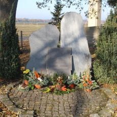 Mahnmal zum Volkstrauertag in Lindenau, Oberlausitz