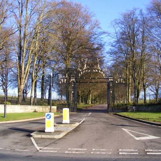 Gates Flanking Walls And Railings At London Road Lodge