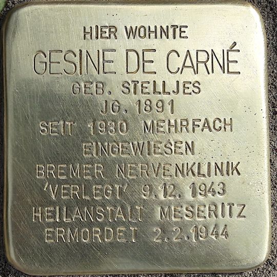 Stolperstein en memoria de Gesine de Carné