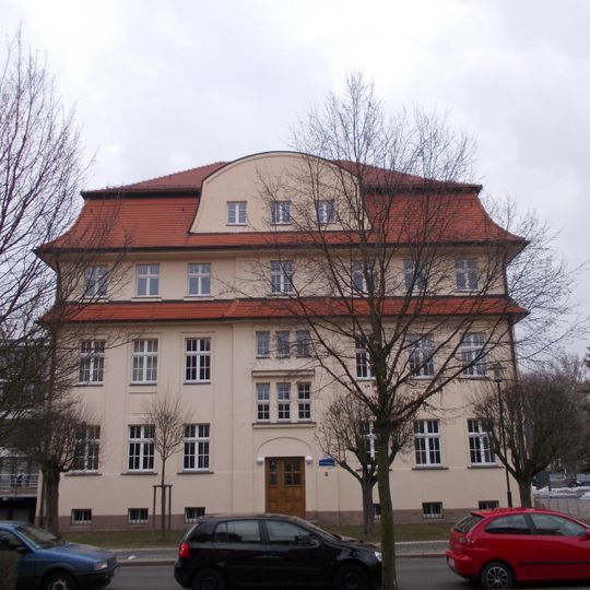 Wilhelm-Raabe-Straße 29