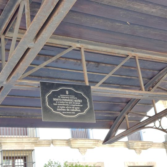 Placa en honor a Tío Benito