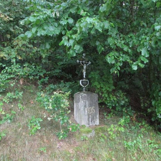 Kříž severně od Nekvasov