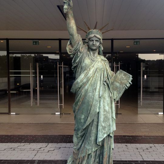 La Liberté éclairant le monde