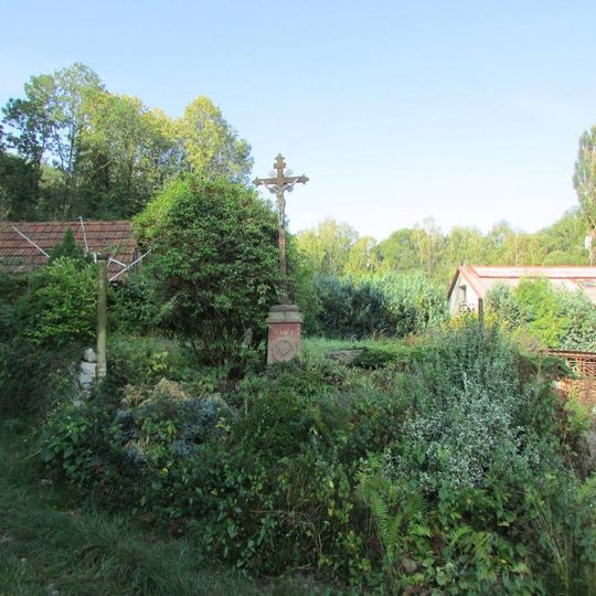 Kříž u čp.233 na západním okraji Červené Řečice