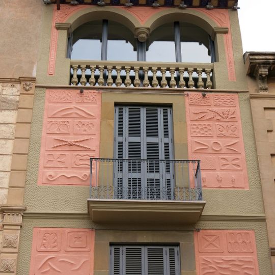 House in plaça Nova, 17