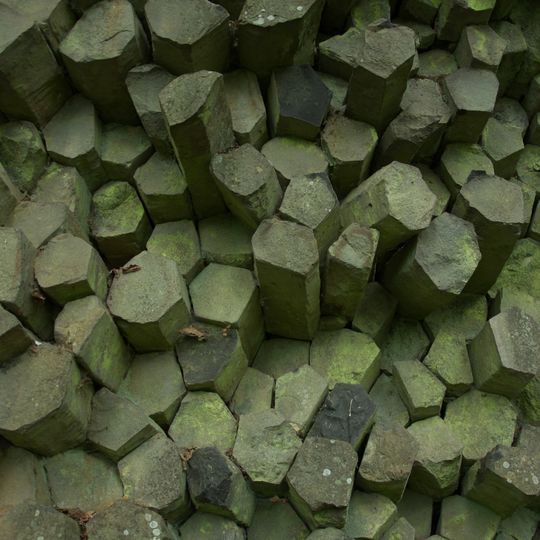 Basaltprismenwand am Gangolfsberg WNW von Urspringen