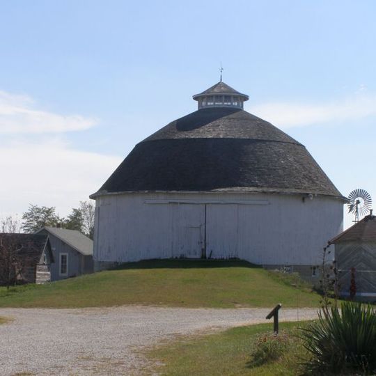Bert Leedy Round Barn