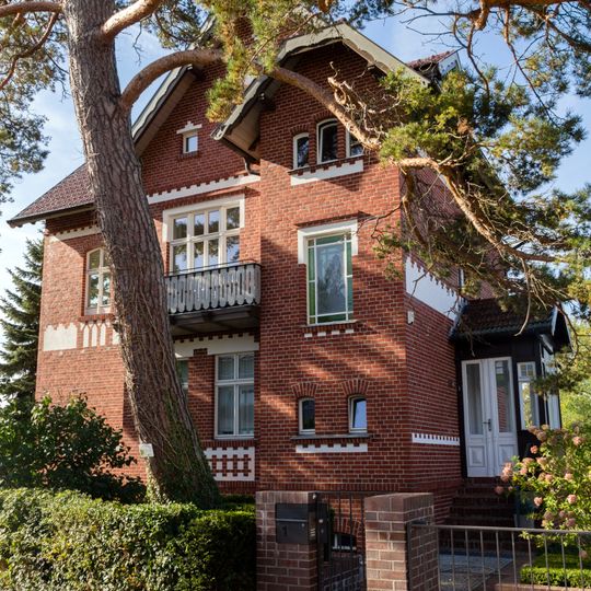 Wohnhaus Bergstraße 1