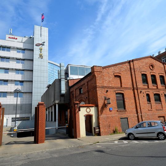 Waliców 9 / Pereca 14