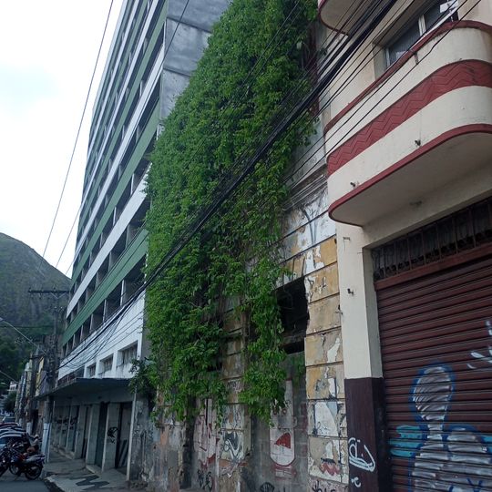 House at Rua Barão de Monjardim, nº 363