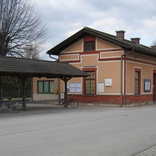 Aufnahmsgebäude Bahnhof Bad Erlach