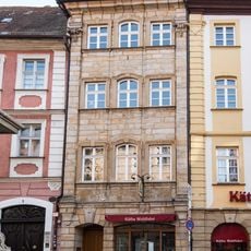 Wohn- und Geschäftshaus