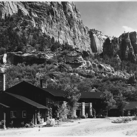 Zion Lodge