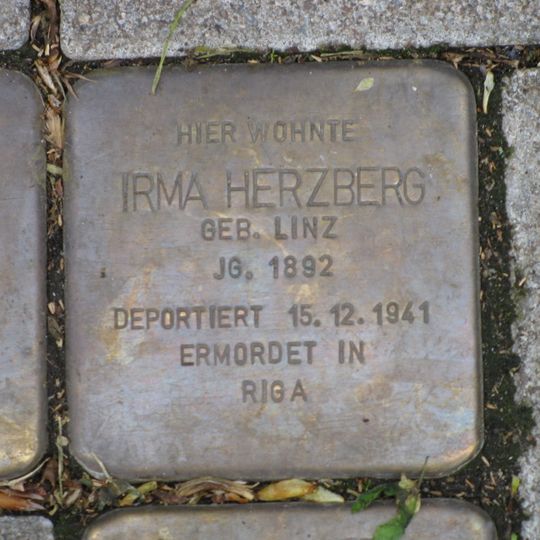 Stolperstein en memoria de Irma Herzberg