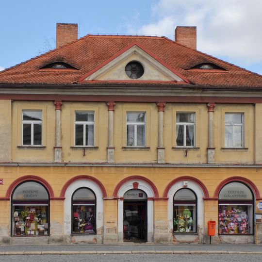 Masarykovo náměstí 242