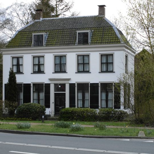 Burg. Jhr. H. Van Den Boschstraat 2, Amerongen