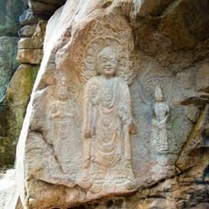 Rock-carved triad buddha in Seosan